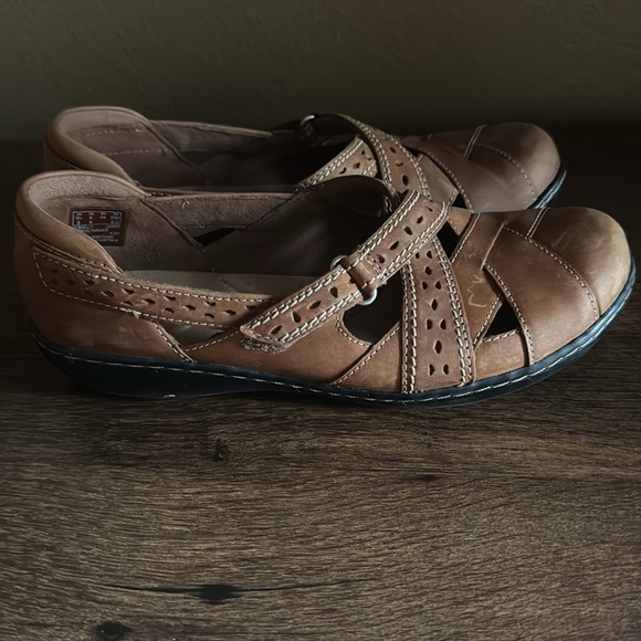 Women’s Clark’s - Picture 5 of 8